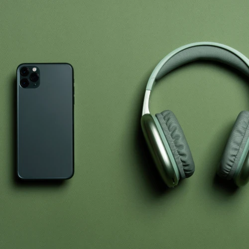 Phones & Accessories